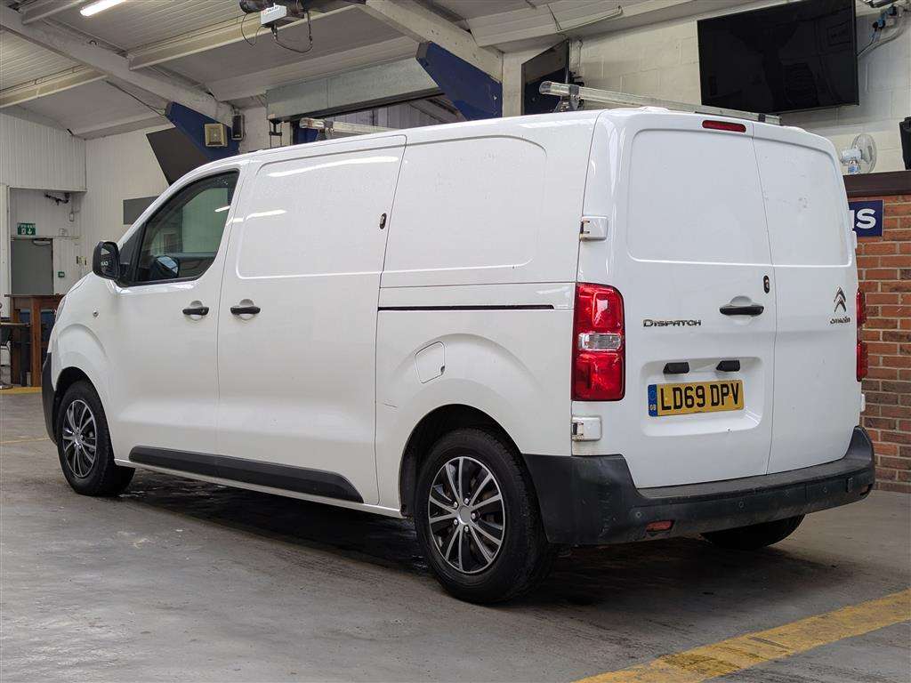 <p>2019 CITROEN DISPATCH 1000 EN-PRISE BH</p>