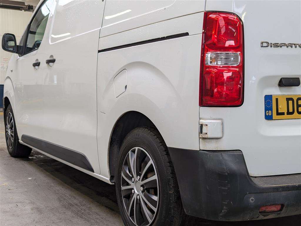 <p>2019 CITROEN DISPATCH 1000 EN-PRISE BH</p>