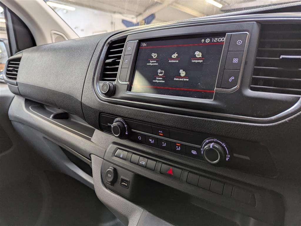 <p>2019 CITROEN DISPATCH 1000 EN-PRISE BH</p>