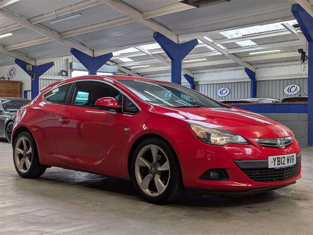 <p>2012 VAUXHALL ASTRA GTC SRI CDTI S/S</p>