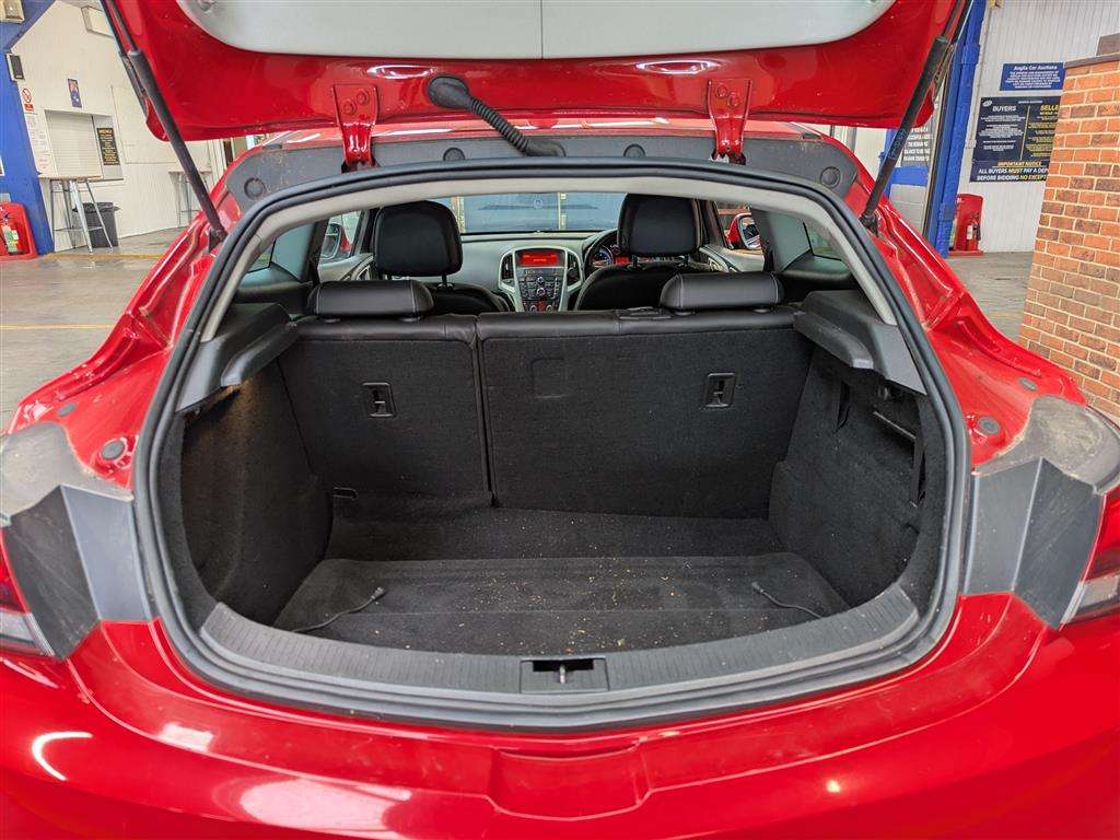 <p>2012 VAUXHALL ASTRA GTC SRI CDTI S/S</p>
