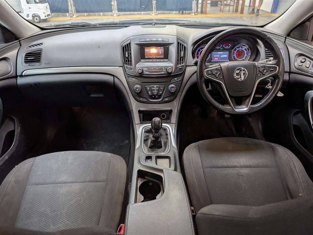 <p>2015 VAUXHALL INSIGNIA DESIGN CDTI ECO</p>