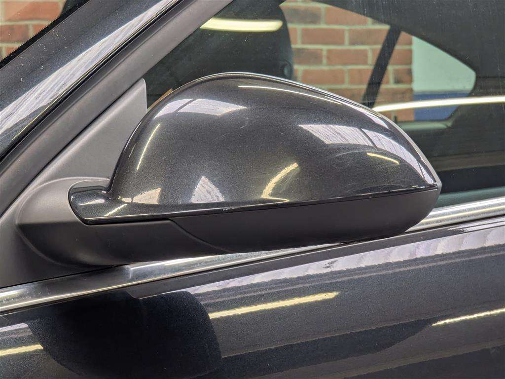<p>2015 VAUXHALL INSIGNIA DESIGN CDTI ECO</p>