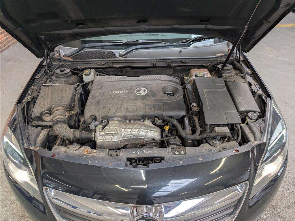 <p>2015 VAUXHALL INSIGNIA DESIGN CDTI ECO</p>
