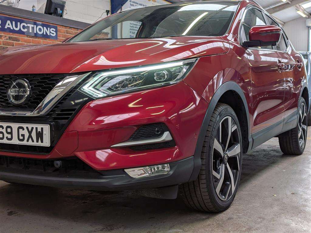 <p>2019 NISSAN QASHQAI TEKNA DIG-T</p>
