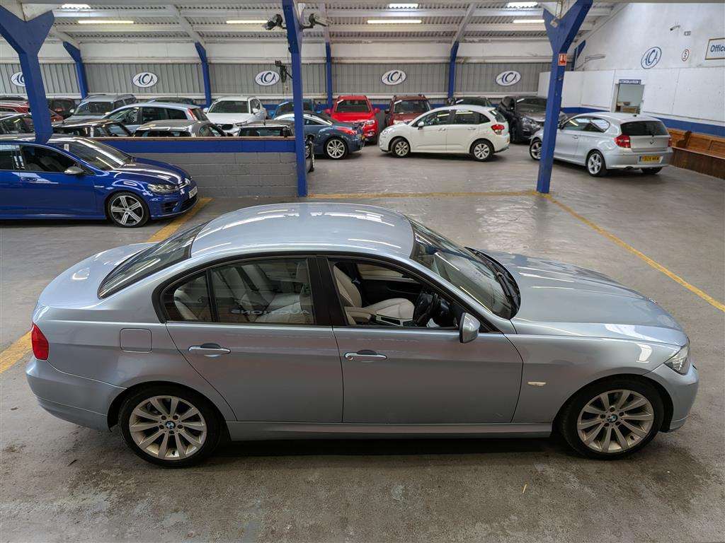 <p>2009 BMW 318I SE AUTO</p>