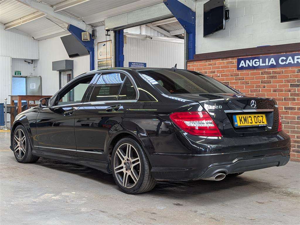 <p>2013 MERCEDES-BENZ C220 AMG SPORT CDI BLUEEF</p>