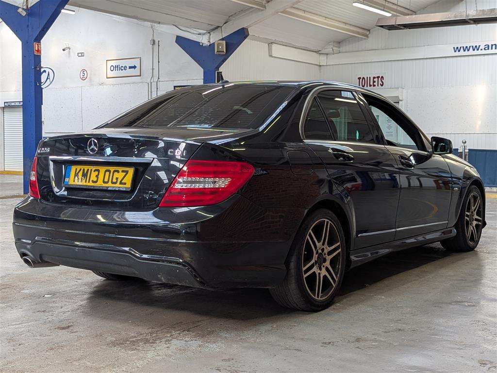 <p>2013 MERCEDES-BENZ C220 AMG SPORT CDI BLUEEF</p>