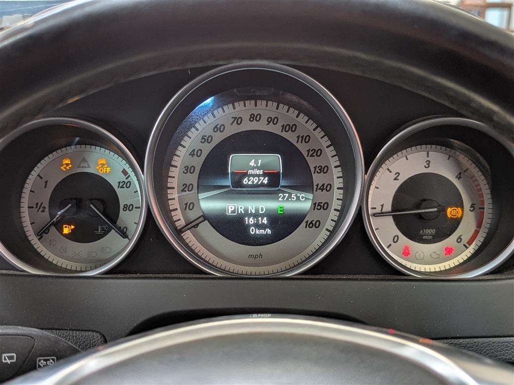 <p>2013 MERCEDES-BENZ C220 AMG SPORT CDI BLUEEF</p>