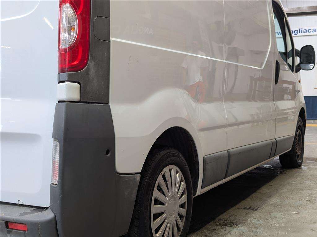<p>2012 VAUXHALL VIVARO 2900 CDTI LWB</p>