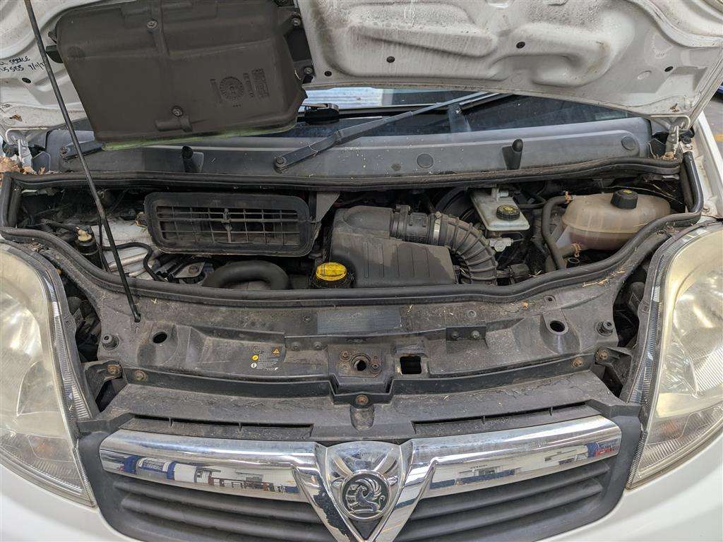 <p>2012 VAUXHALL VIVARO 2900 CDTI LWB</p>