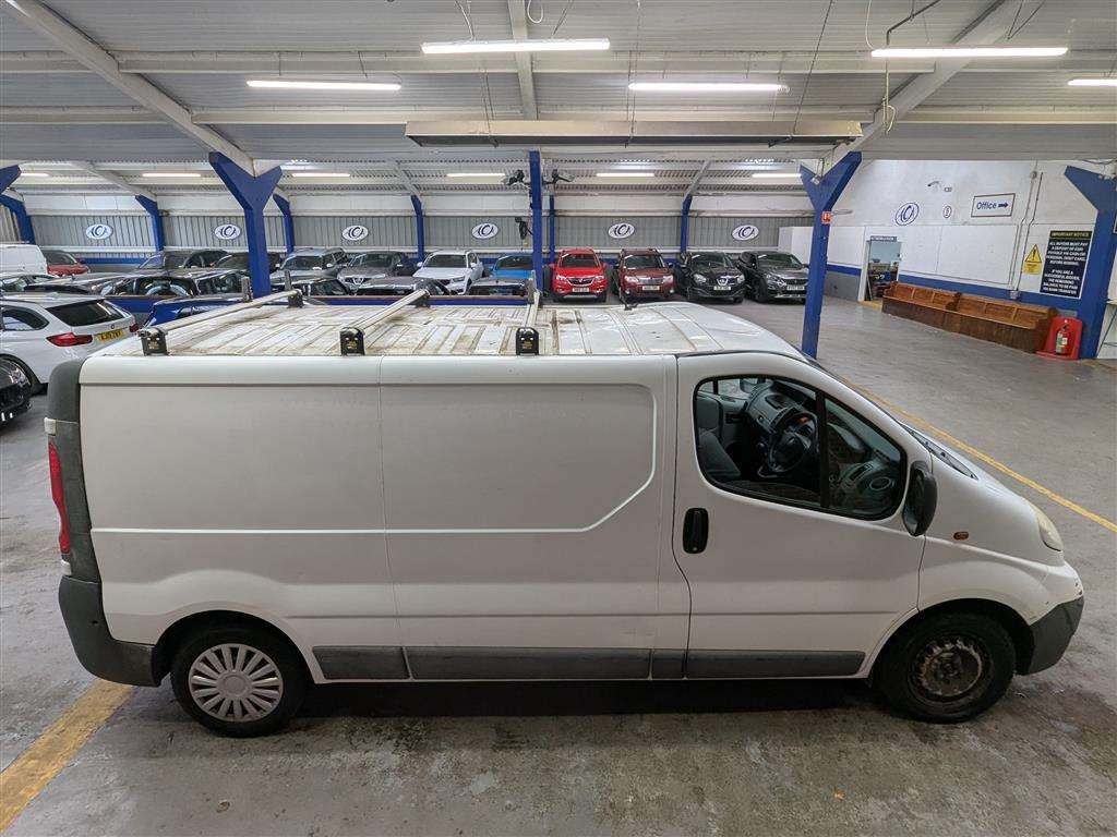 <p>2012 VAUXHALL VIVARO 2900 CDTI LWB</p>