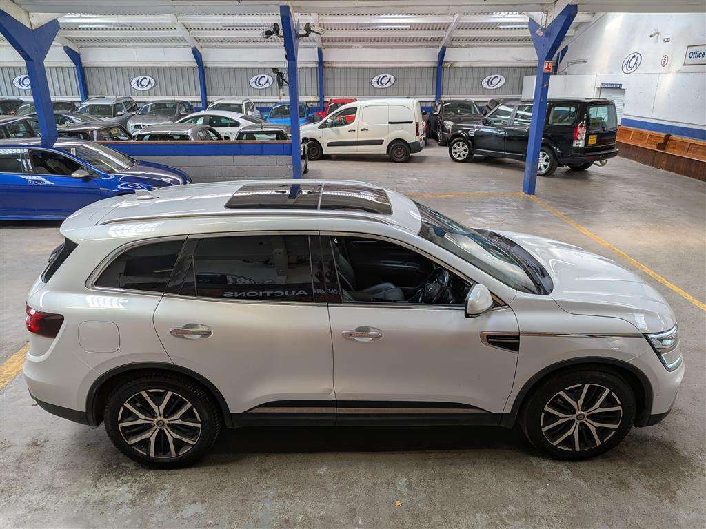 <p>2020 RENAULT KOLEOS GT LINE BLUE DCI C</p>