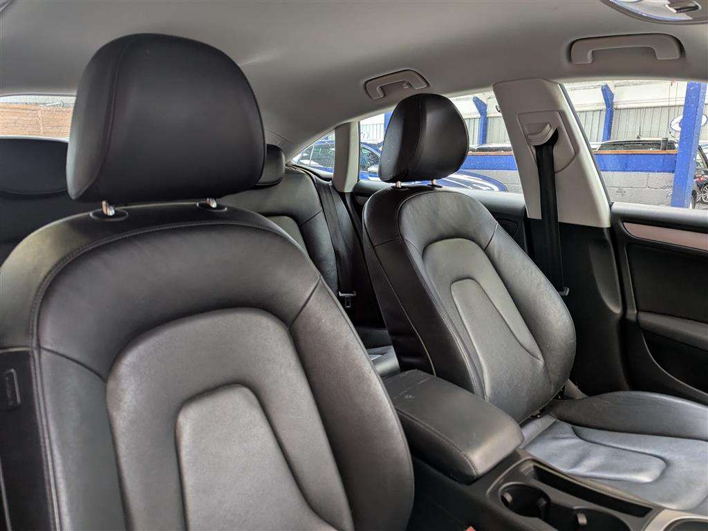 <p>2011 AUDI A5 SE TDI</p>