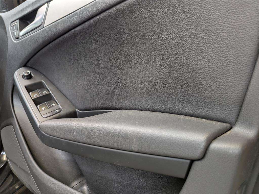<p>2011 AUDI A5 SE TDI</p>