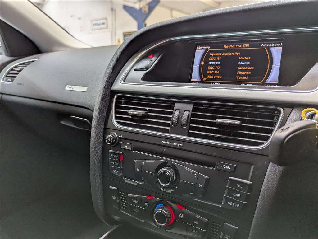 <p>2011 AUDI A5 SE TDI</p>