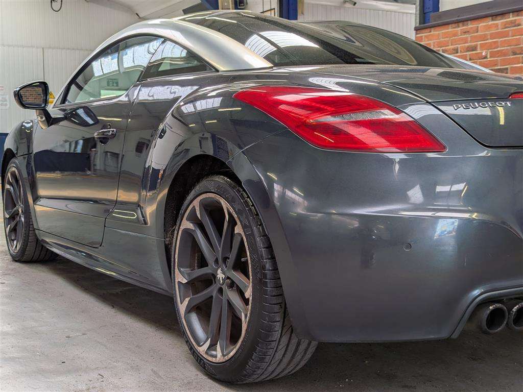 <p>2012 PEUGEOT RCZ GT THP 156</p>