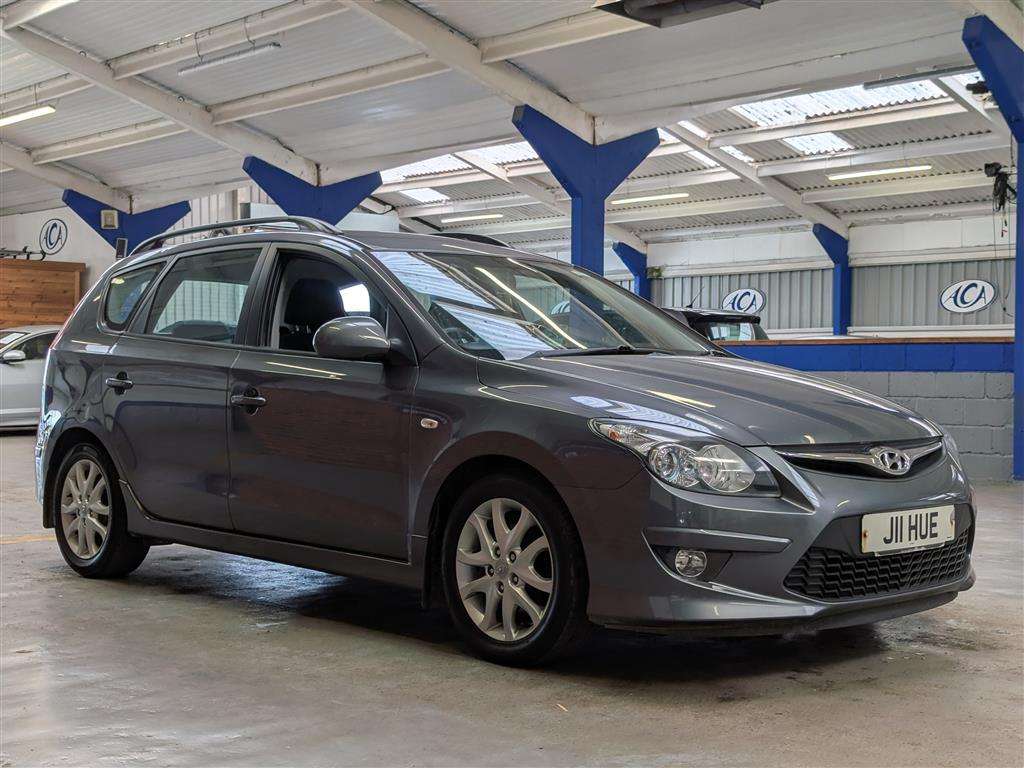 <p>2011 HYUNDAI I30 COMFORT CRDI</p>