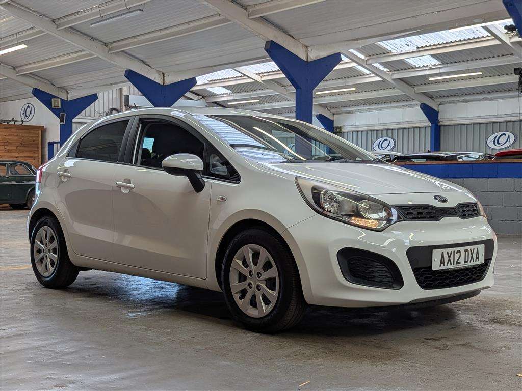 <p>2012 KIA RIO 1 AIR</p>