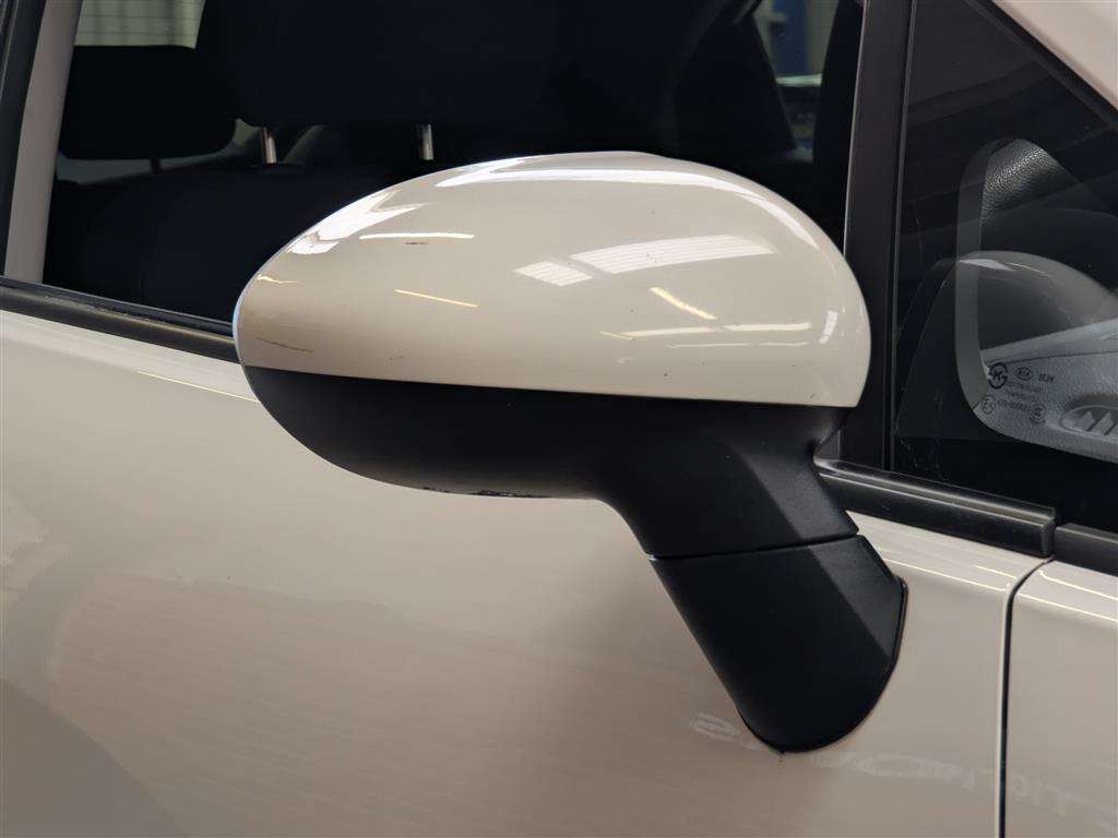 <p>2012 KIA RIO 1 AIR</p>