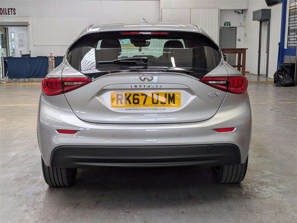 <p>2017 INFINITI Q30 BUSINESS EXECUTIVE D</p>