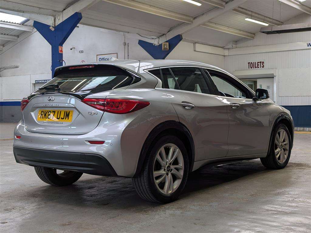 <p>2017 INFINITI Q30 BUSINESS EXECUTIVE D</p>