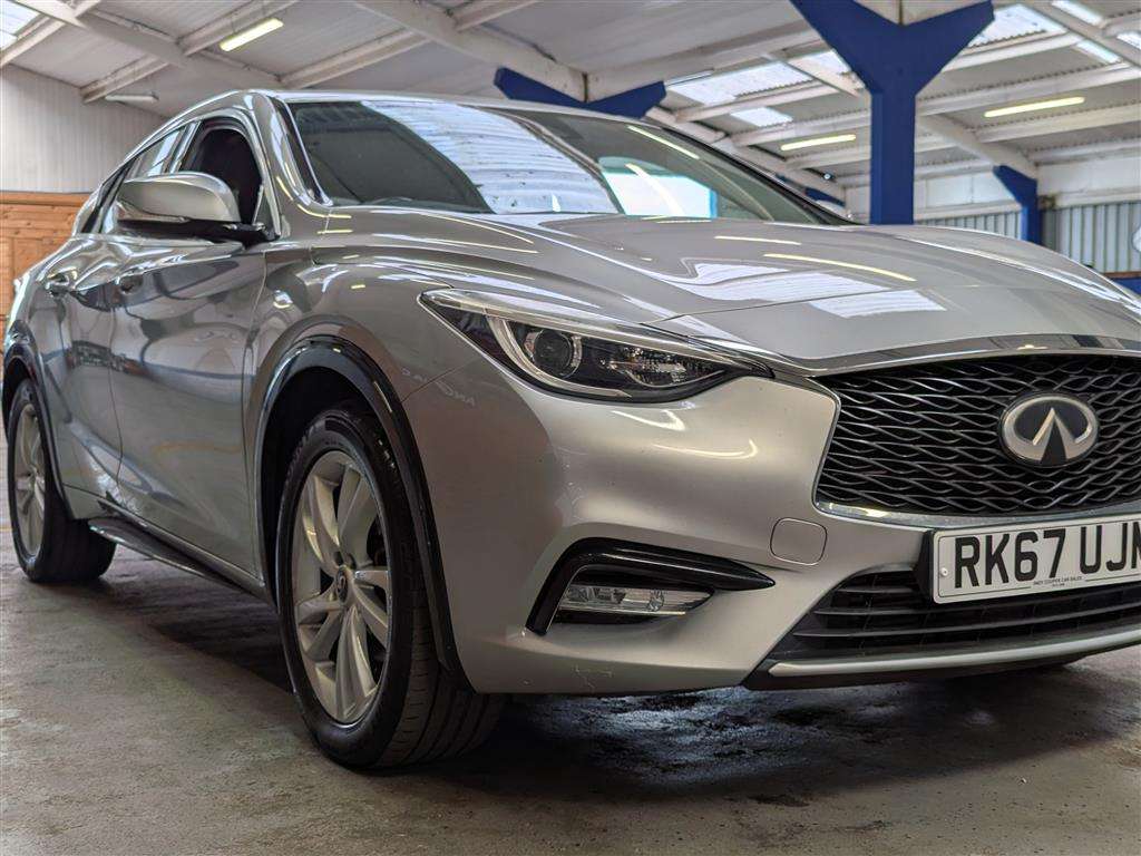 <p>2017 INFINITI Q30 BUSINESS EXECUTIVE D</p>