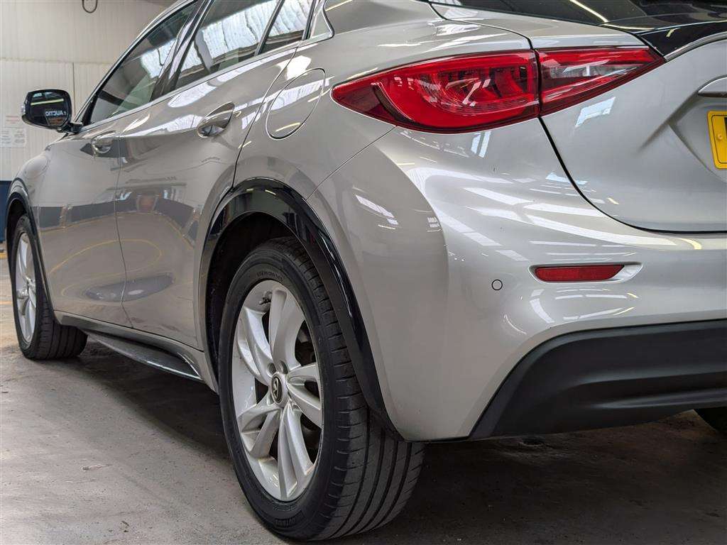 <p>2017 INFINITI Q30 BUSINESS EXECUTIVE D</p>