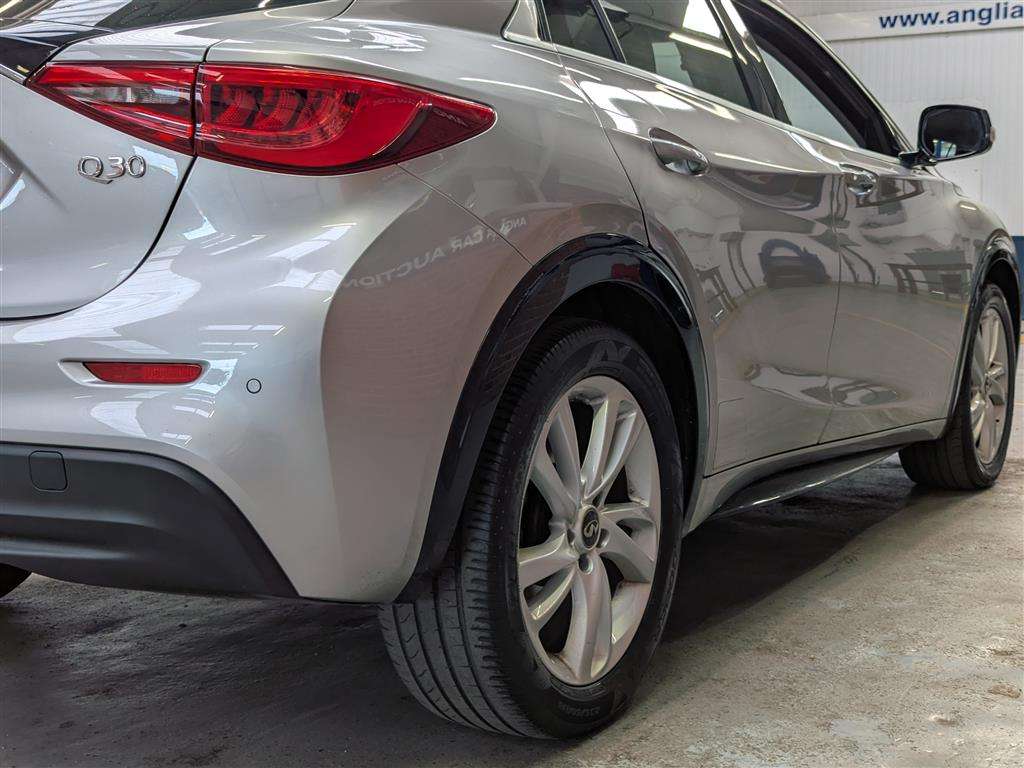 <p>2017 INFINITI Q30 BUSINESS EXECUTIVE D</p>