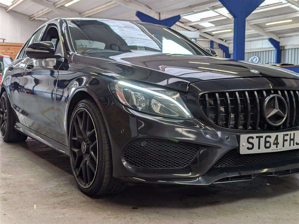 <p>2015 MERCEDES-BENZ C220 AMG LINE BLUETEC AUT</p>