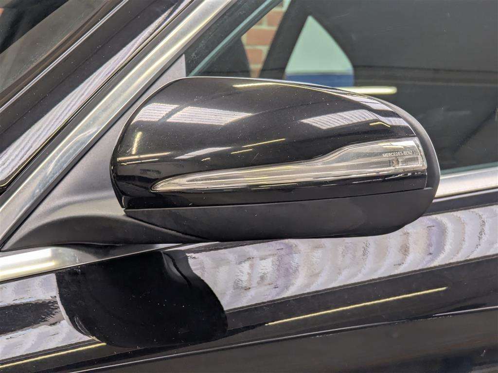 <p>2015 MERCEDES-BENZ C220 AMG LINE BLUETEC AUT</p>