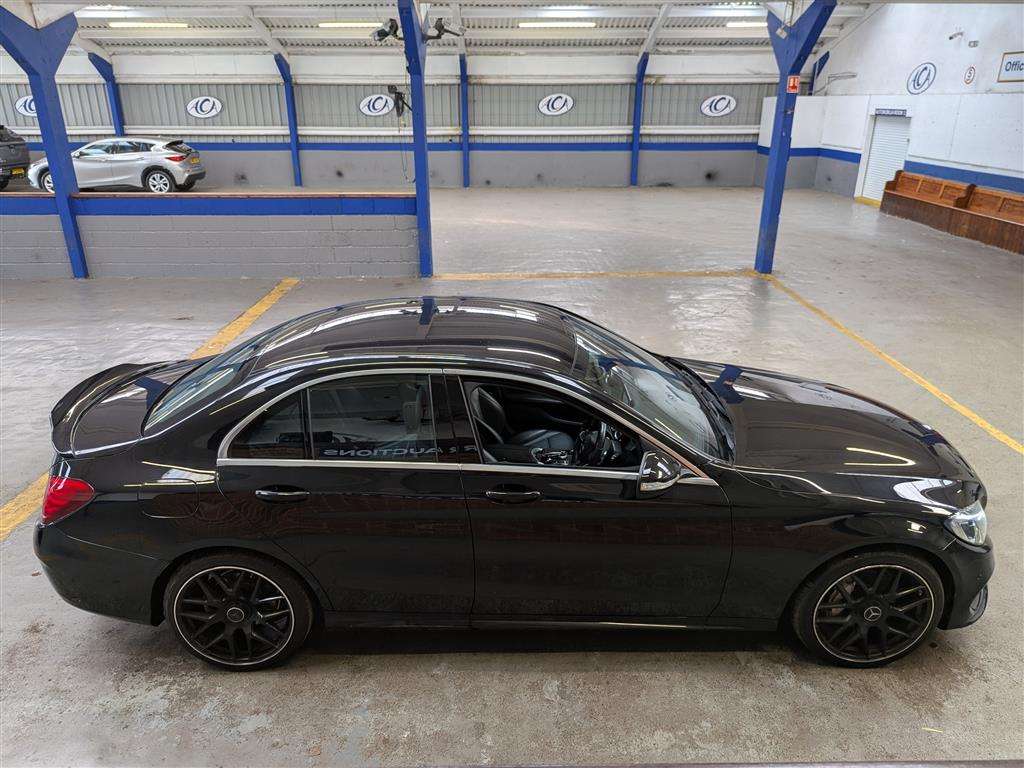 <p>2015 MERCEDES-BENZ C220 AMG LINE BLUETEC AUT</p>