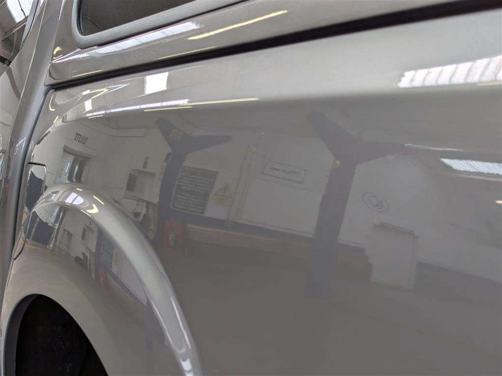 <p>2021 NISSAN NAVARA TEKNA DCI AUTO</p>