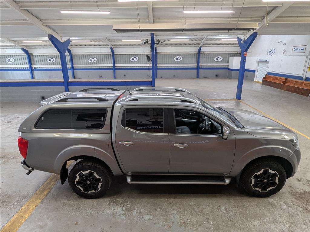 <p>2021 NISSAN NAVARA TEKNA DCI AUTO</p>