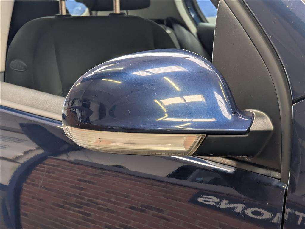 <p>2004 VOLKSWAGEN GOLF GT TDI</p>