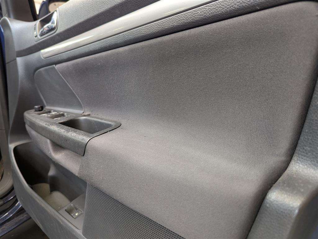 <p>2004 VOLKSWAGEN GOLF GT TDI</p>