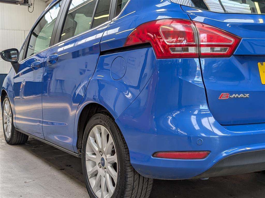 <p>2014 FORD B-MAX TITANIUM TDCI</p>