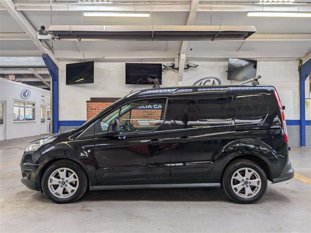 <p>2018 FORD TRANSIT CONNECT 200 LIMIT</p>