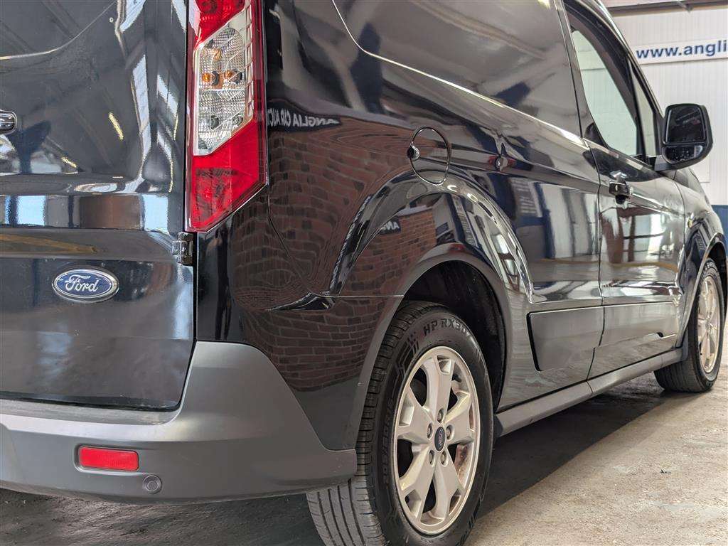 <p>2018 FORD TRANSIT CONNECT 200 LIMIT</p>