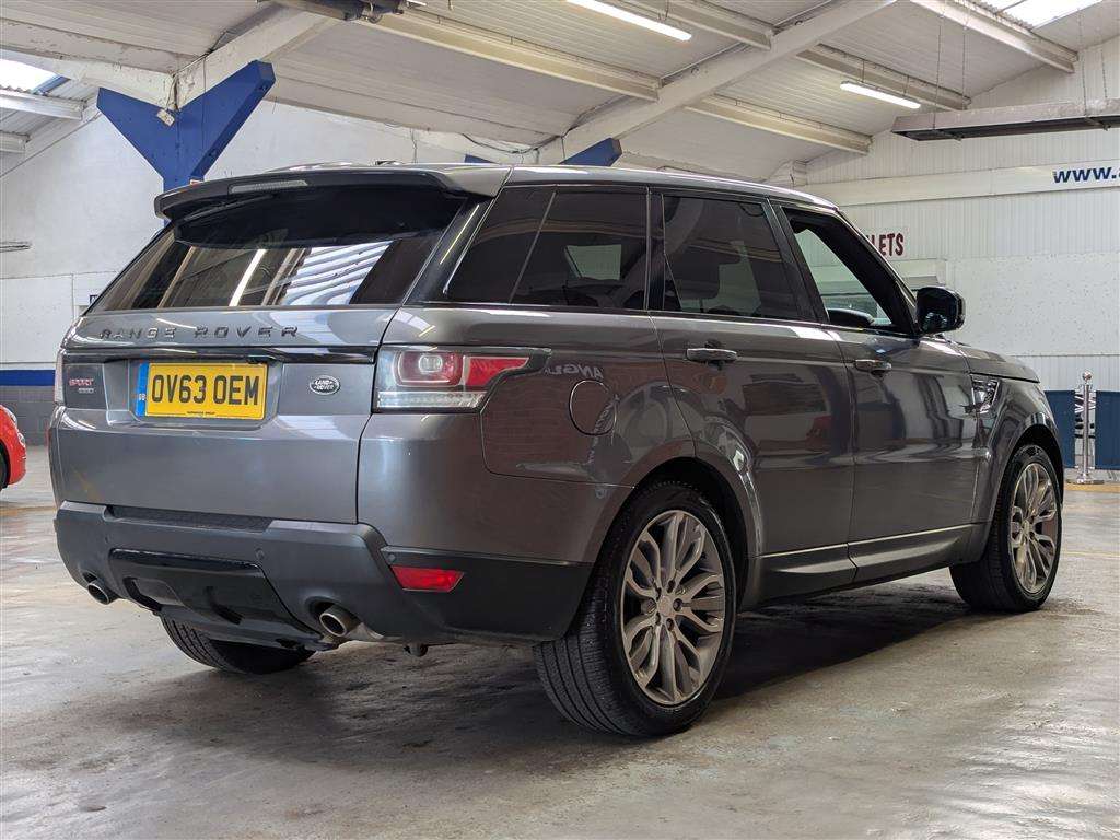 <p>2013 LAND ROVER R ROVER SPORT HSE DYNAM S 7 STR</p>