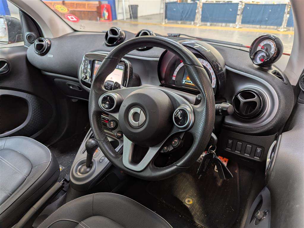 <p>2017 SMART FORTWO PRIME SPORT PREM +</p>