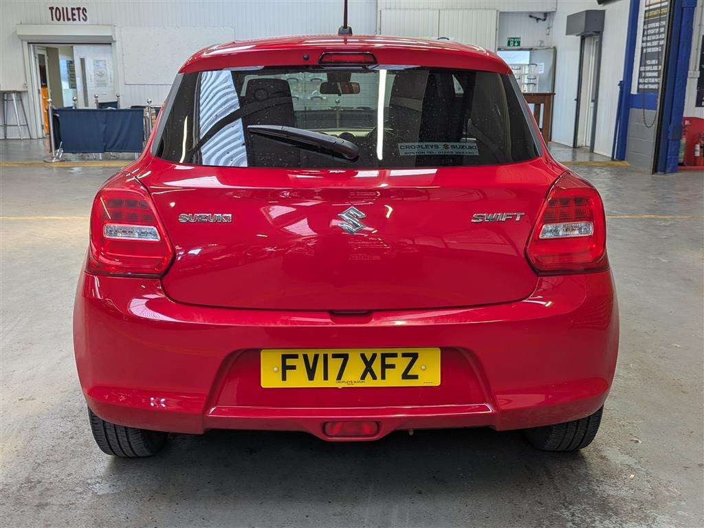 <p>2017 SUZUKI SWIFT SZ5 BOOSTERJET AUTO</p>