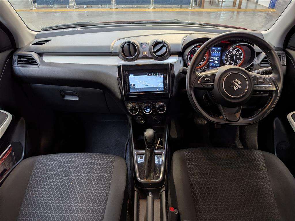 <p>2017 SUZUKI SWIFT SZ5 BOOSTERJET AUTO</p>
