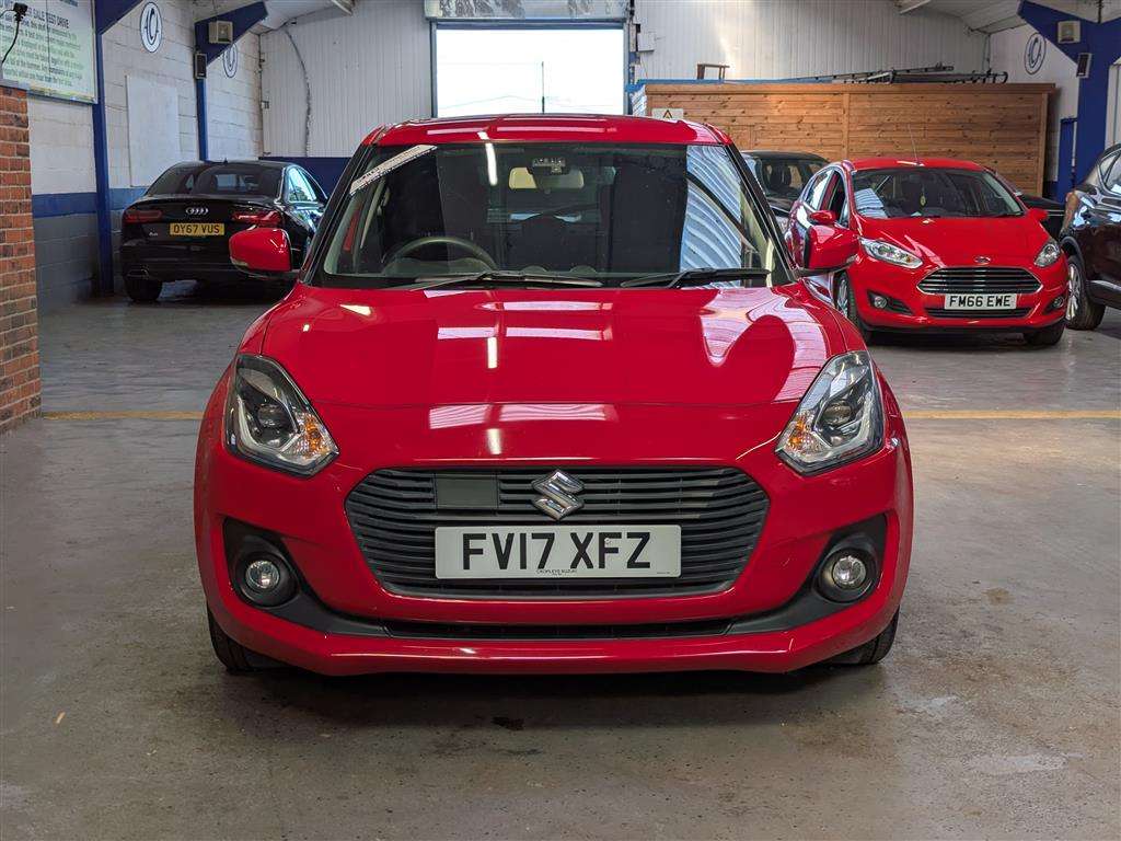 <p>2017 SUZUKI SWIFT SZ5 BOOSTERJET AUTO</p>