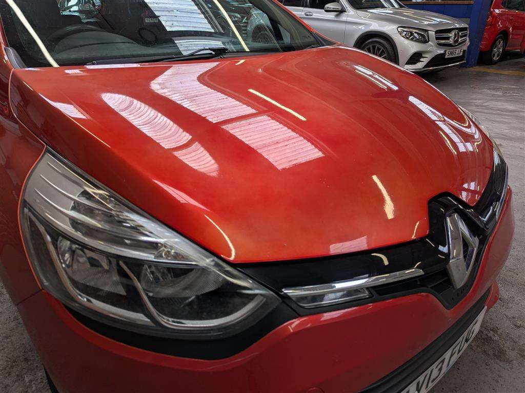 <p>2013 RENAULT CLIO DYNAMIQUE MEDIANAV</p>