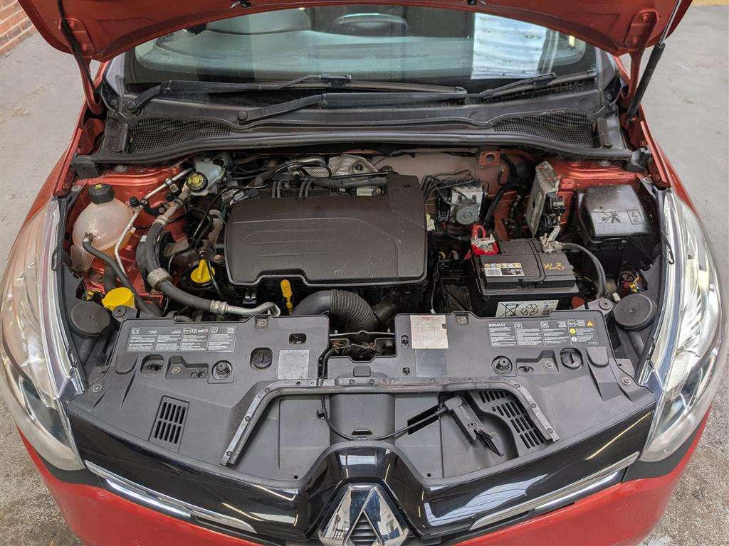 <p>2013 RENAULT CLIO DYNAMIQUE MEDIANAV</p>