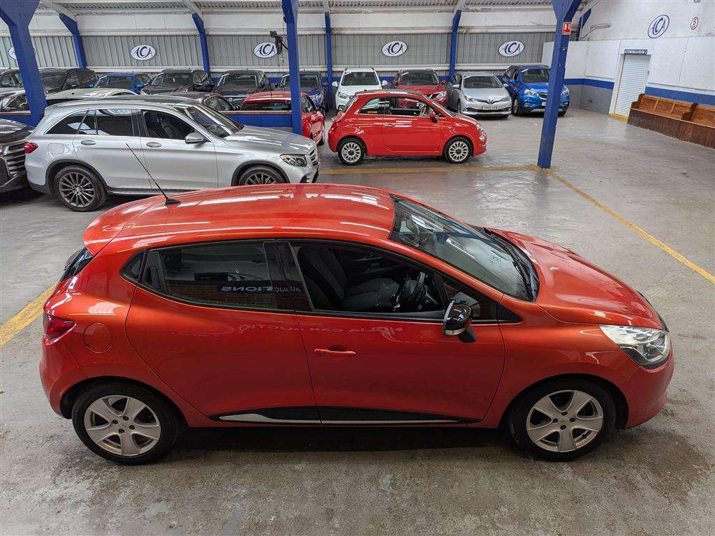 <p>2013 RENAULT CLIO DYNAMIQUE MEDIANAV</p>