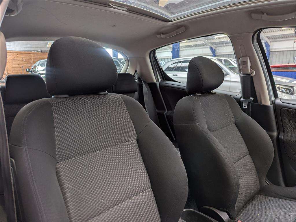 <p>2008 PEUGEOT 207 SPORT CIELO 8V</p>