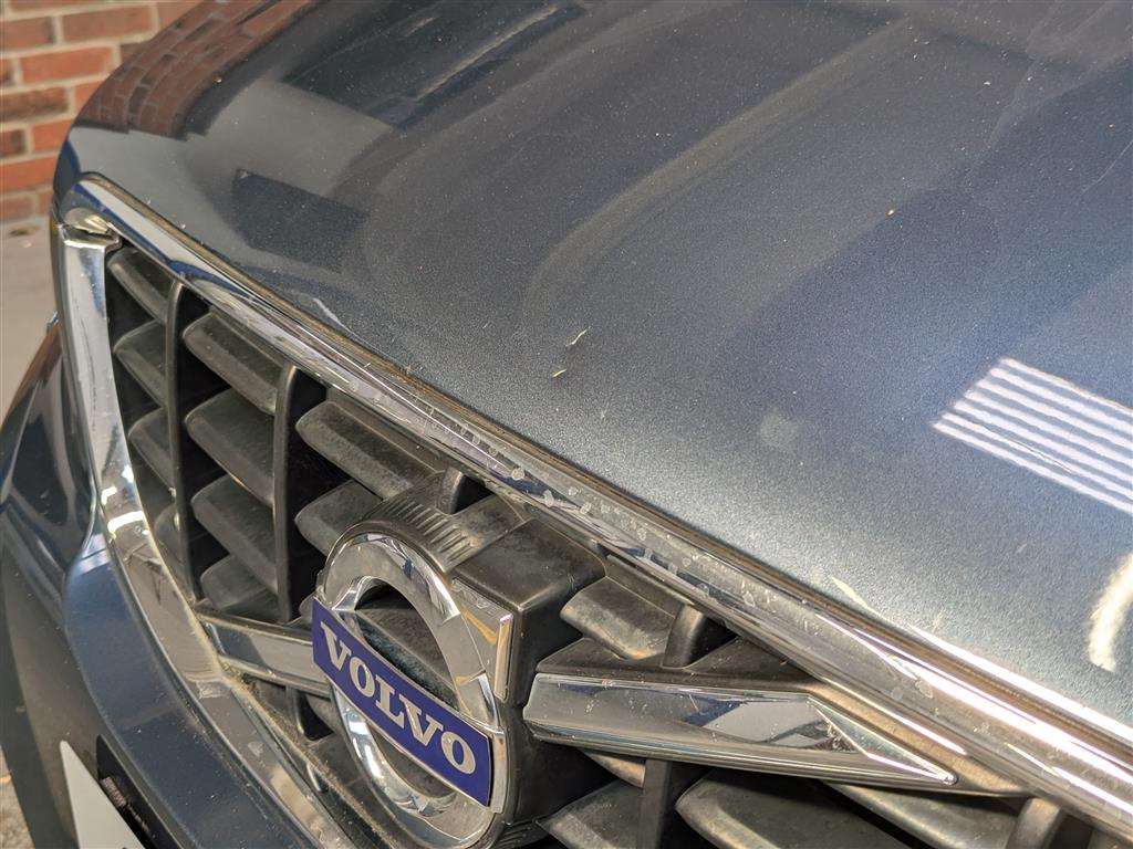 <p>2011 VOLVO XC60 SE LUX AWD D5 AUTO</p>