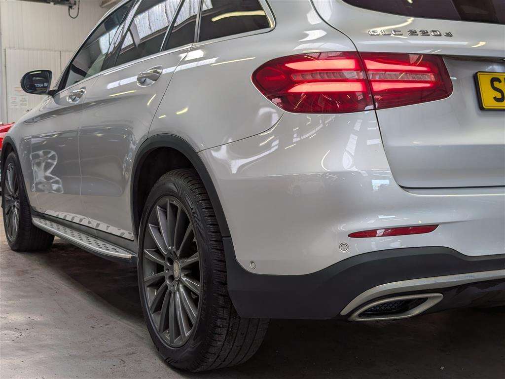 <p>2015 MERCEDES-BENZ GLC 220 D 4M AMG LINE PRE</p>
